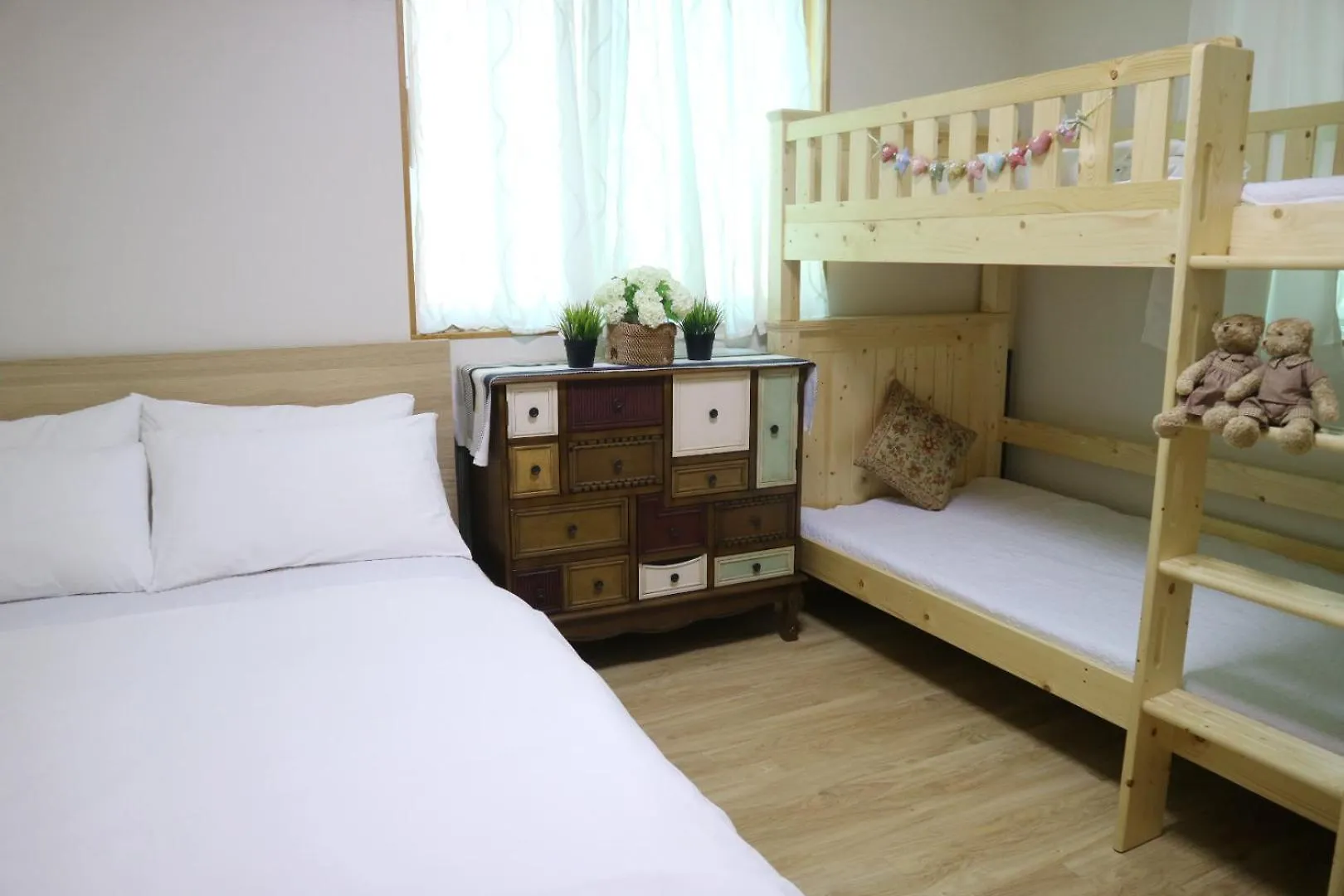 Incheon Airport Mr Kim Guest House Ferienhaus