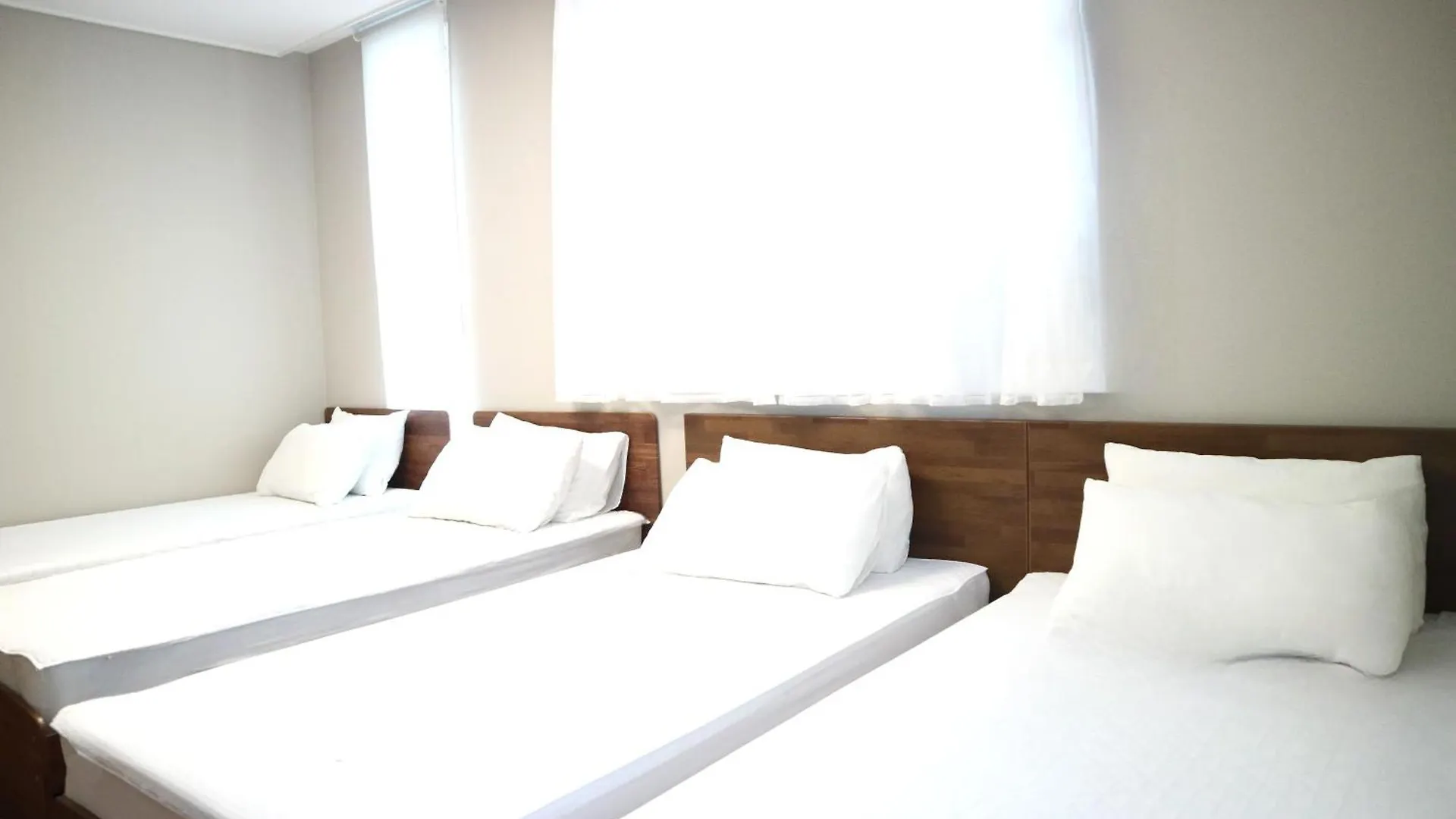 Incheon Airport Mr Kim Guest House Rumah liburan