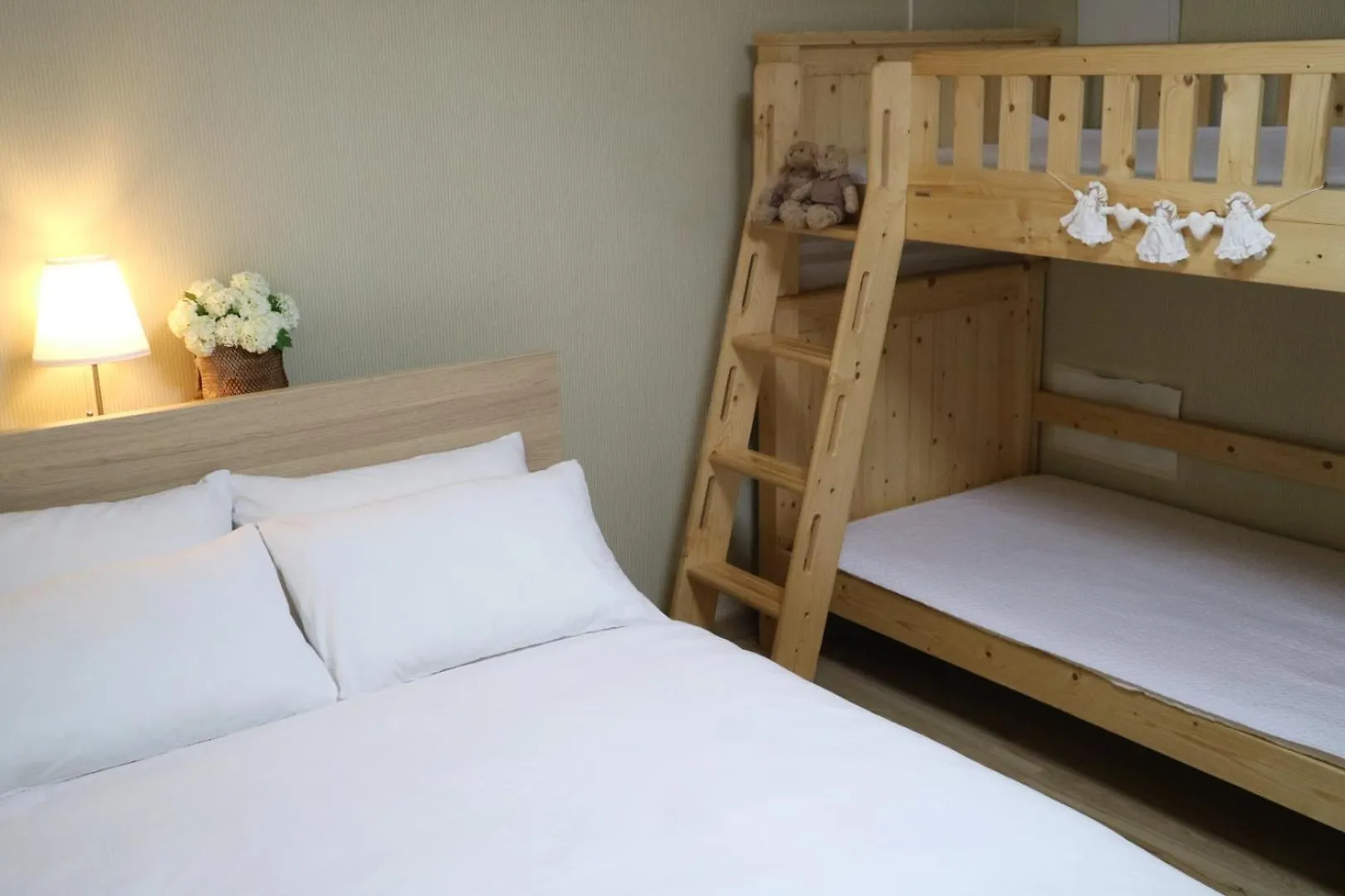 Incheon Airport Mr Kim Guest House Дом отдыха